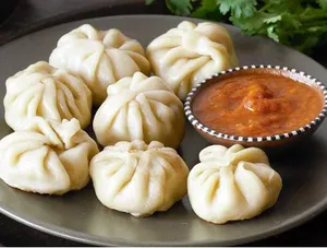 Veg Momos (5Pcs)