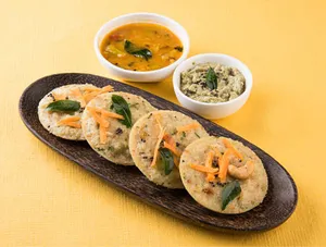 Rawa Idli [2 pic]