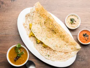 Onion Rava Masala Dosa