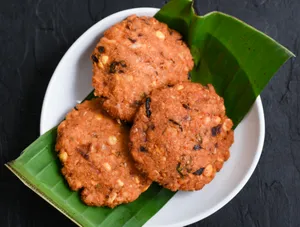 Dhal Vada[ 2 pic]