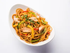 Chicken Hakka Noodels