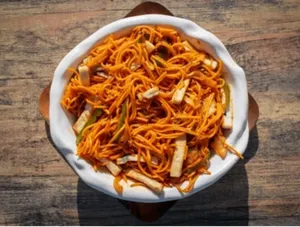veg Schezwan Noodles
